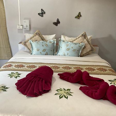 Hotel Mada Lanta Mai Keaw à Ko Lanta Extérieur photo