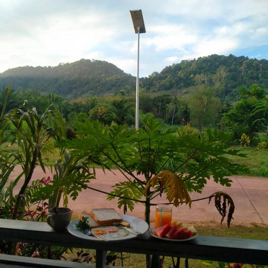Hotel Mada Lanta Mai Keaw à Ko Lanta Extérieur photo
