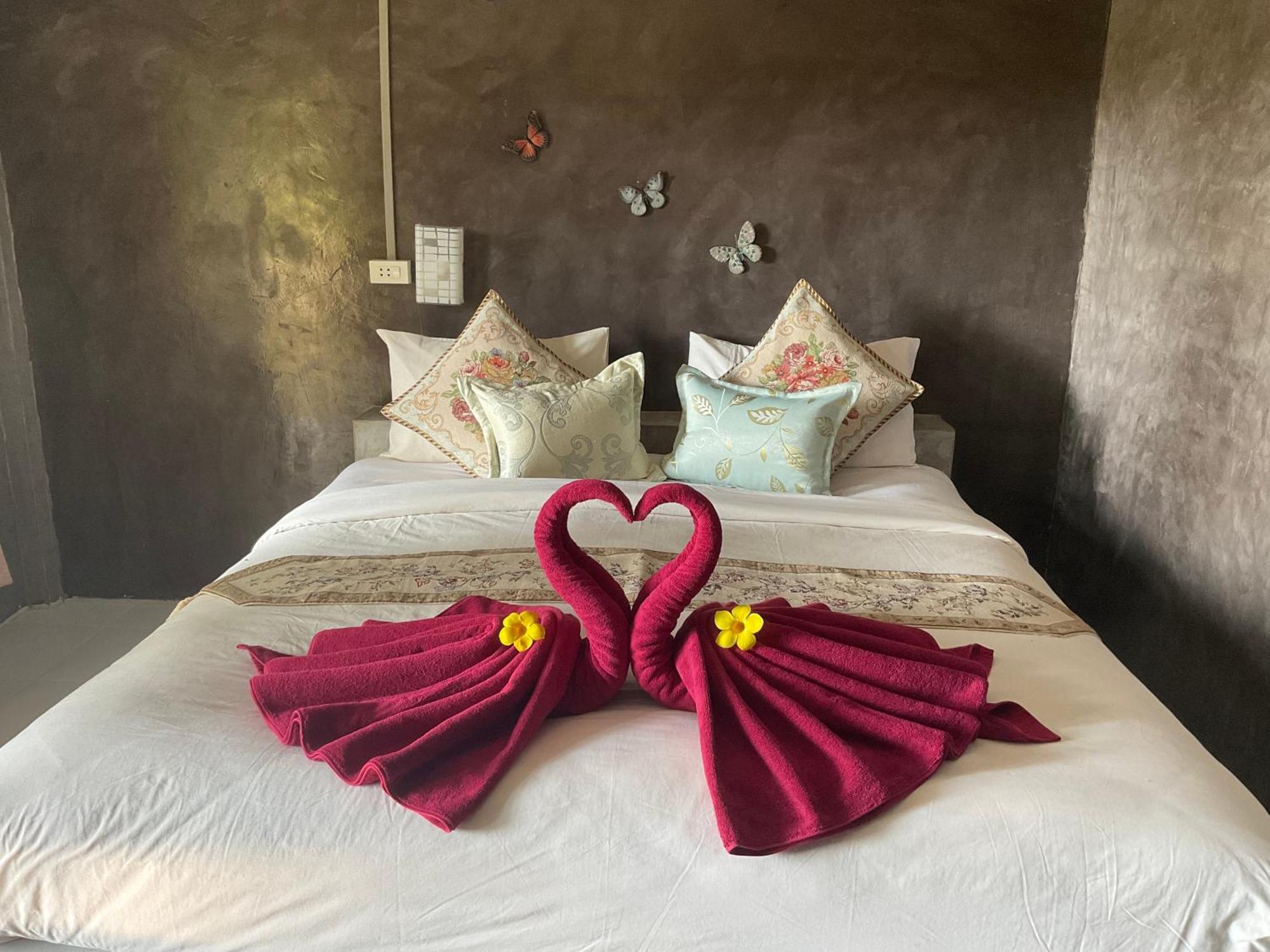 Hotel Mada Lanta Mai Keaw à Ko Lanta Extérieur photo