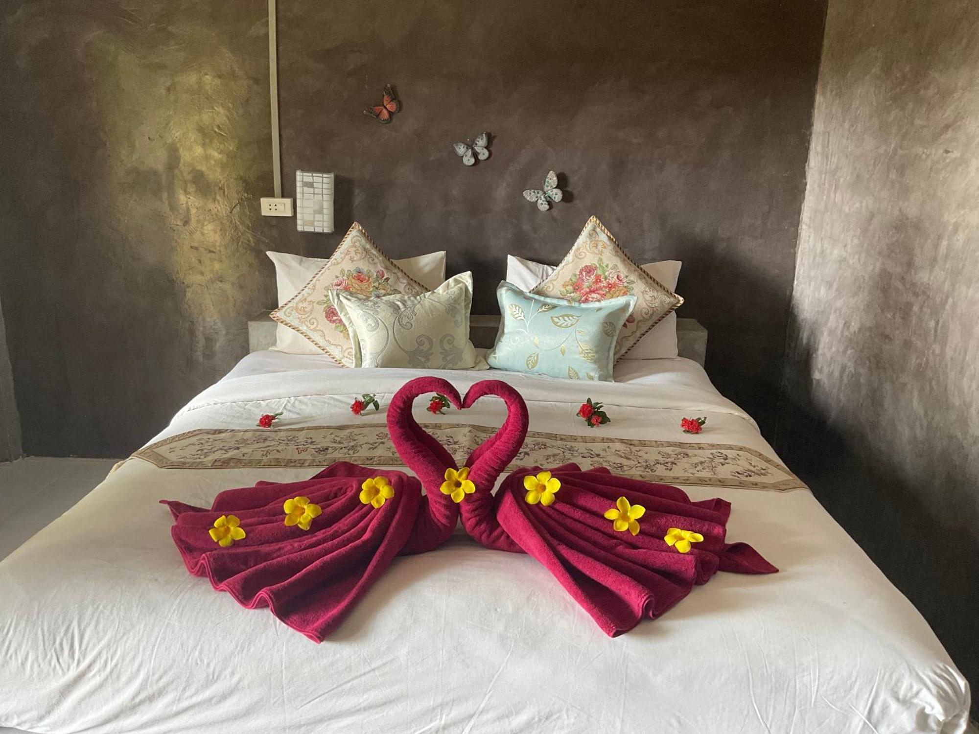 Hotel Mada Lanta Mai Keaw à Ko Lanta Extérieur photo