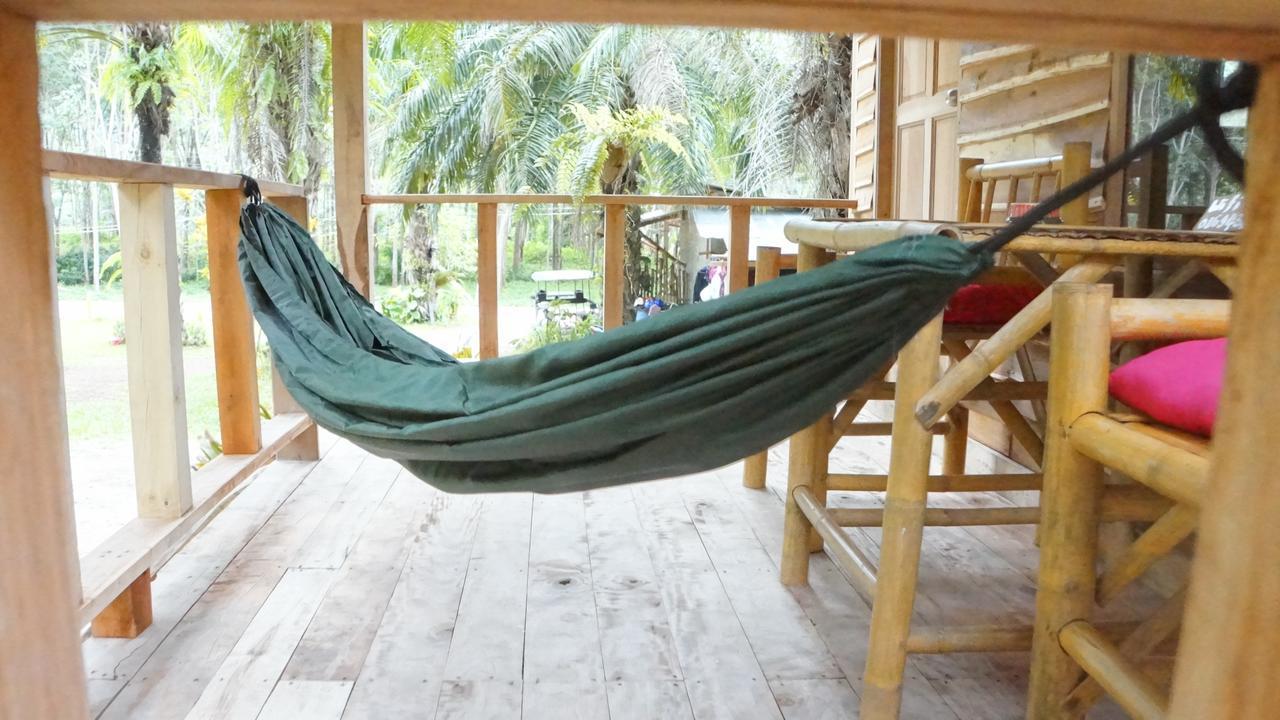 Hotel Mada Lanta Mai Keaw à Ko Lanta Extérieur photo
