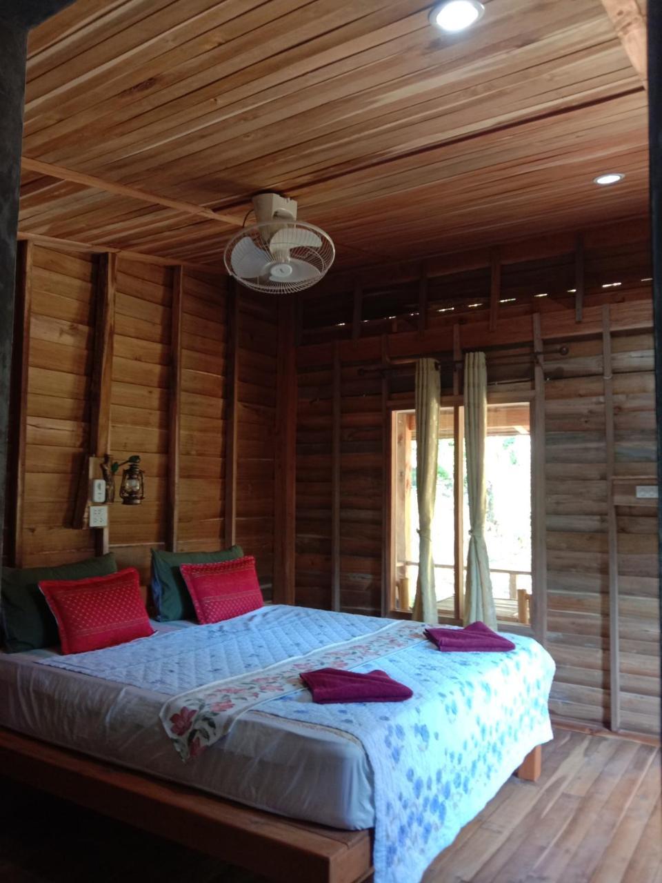 Hotel Mada Lanta Mai Keaw à Ko Lanta Extérieur photo