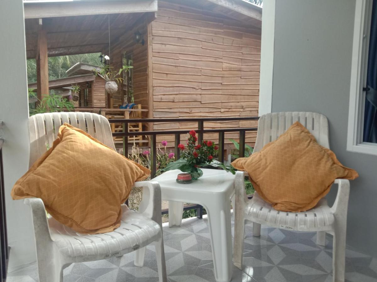 Hotel Mada Lanta Mai Keaw à Ko Lanta Extérieur photo